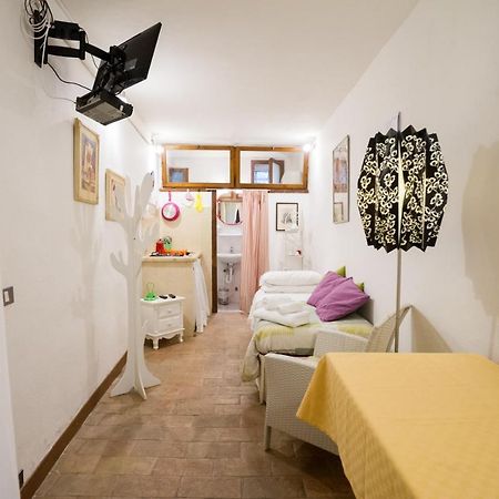 Duomo Budget Apartment Орвието Екстериор снимка
